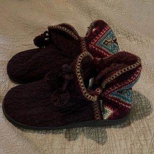 Burgundy boot slipper
